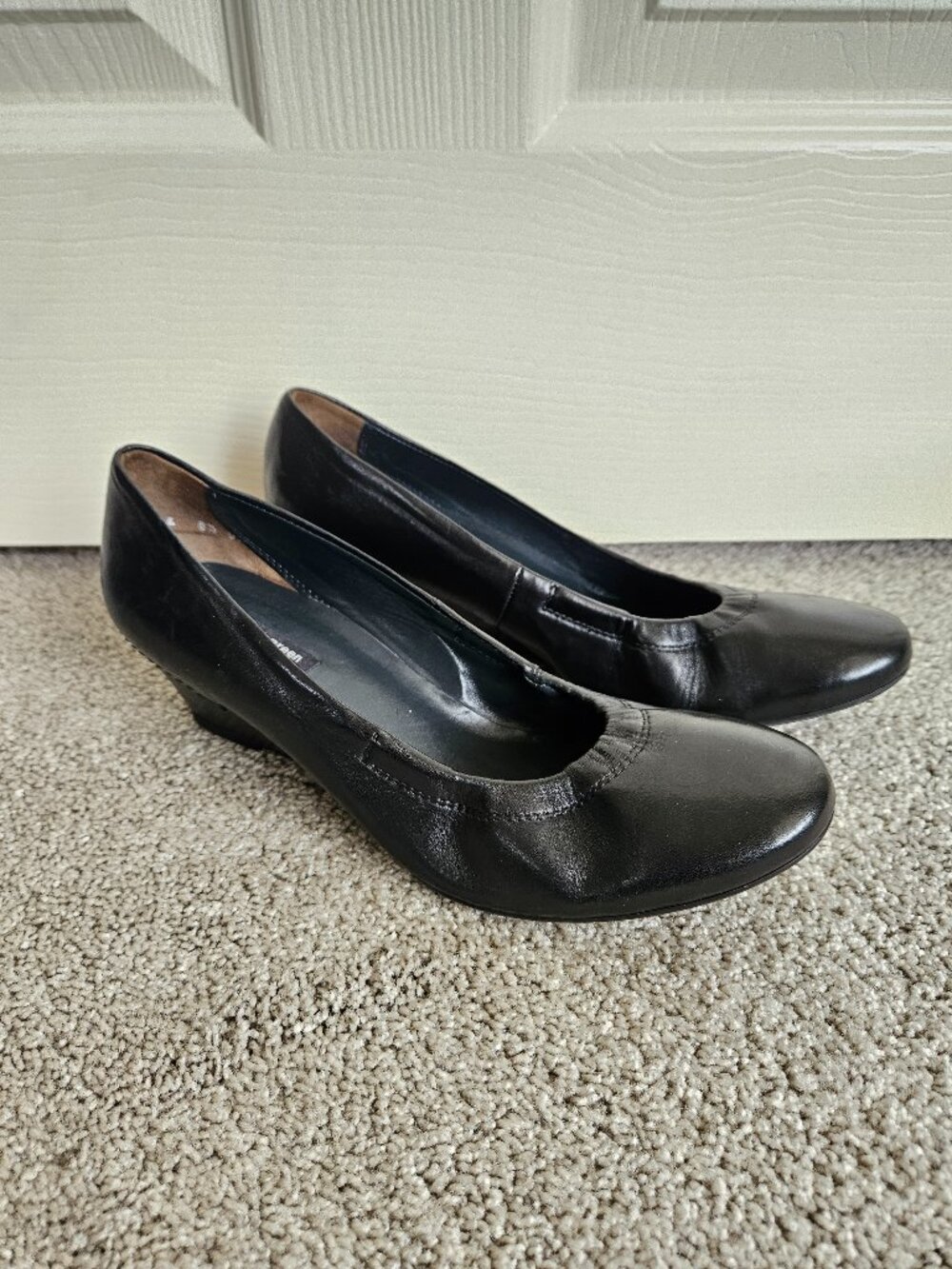 Paul Green Munich Black Leather Wedge Pumps Women's